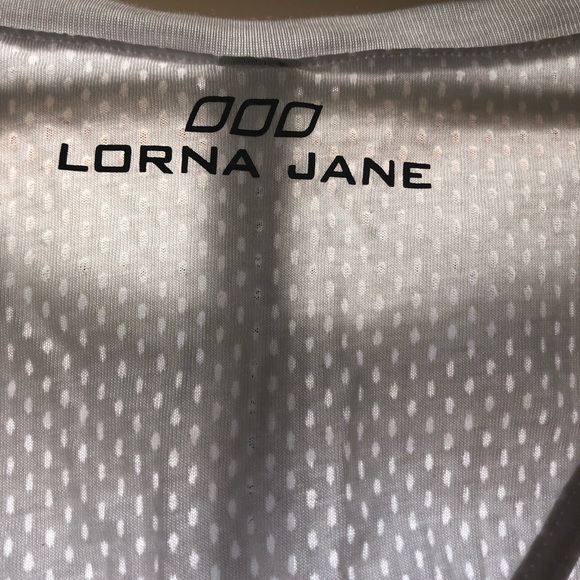 Ladies work out top size large - Picture 2 of 3